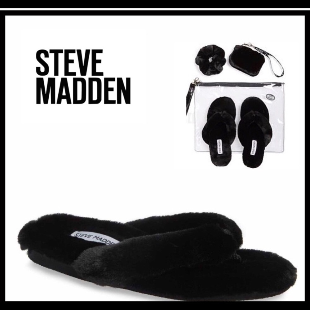 Steve Madden- Black Slide Slipper Sandals